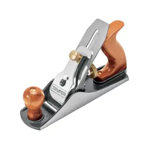 12006 / 4L Cepillo para carpintero #4 base lisa, Truper