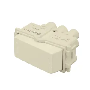 48083 / APSE-EI Interruptor de 3 vías, línea Italiana, color marfil, Volteck