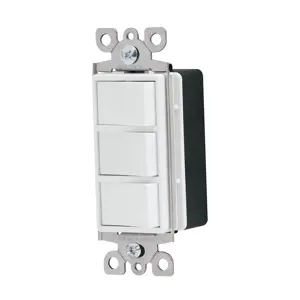 Interruptor triple, línea Classic, Volteck