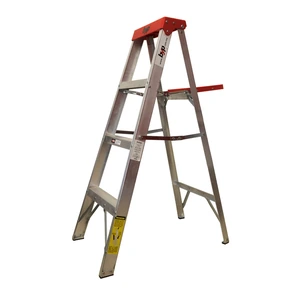 BYP-ETR33 / ETR33 Escalera de tijera tipo III Domestica Roja - 3