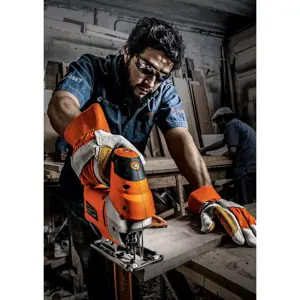 15423 / CALA-A5 Truper Sierra caladora 750 W 5.9 A velocidad variable, profesional
