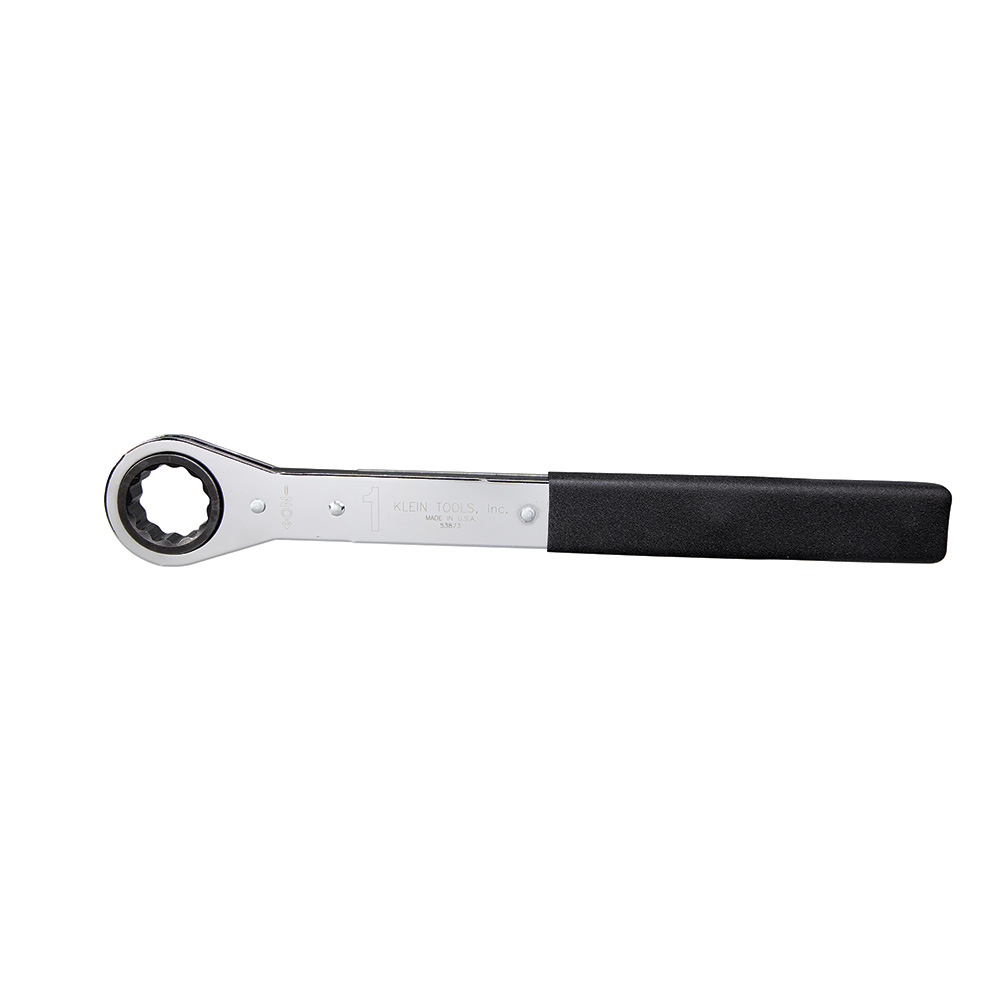 Llave con extremo estriado y matraca de 1''