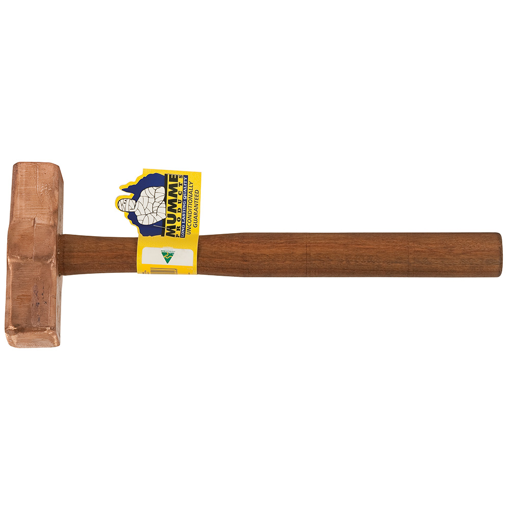 Martillo de cobre con mango de madera