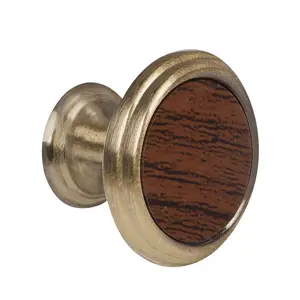 43813 / PER-063 Hermex Perilla metálica acabado latón antiguo, inserto tipo madera