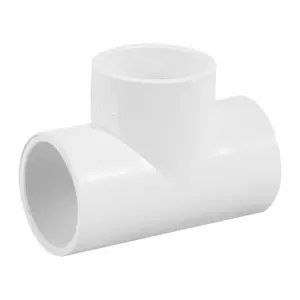 45532 / PVC-764 Tee sencilla de PVC 1-1/4