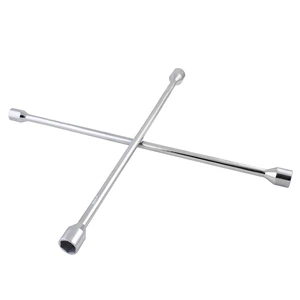 Llave de cruz cromada para minibús y camioneta doble rodado Surtek